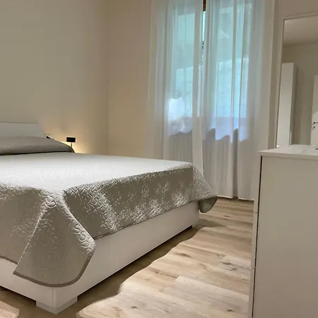 Daire Casa Emiliano Padenghe sul Garda